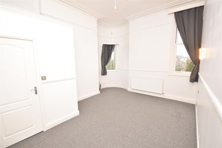 Farr Hall Drive, Lower Heswall - Photo 5