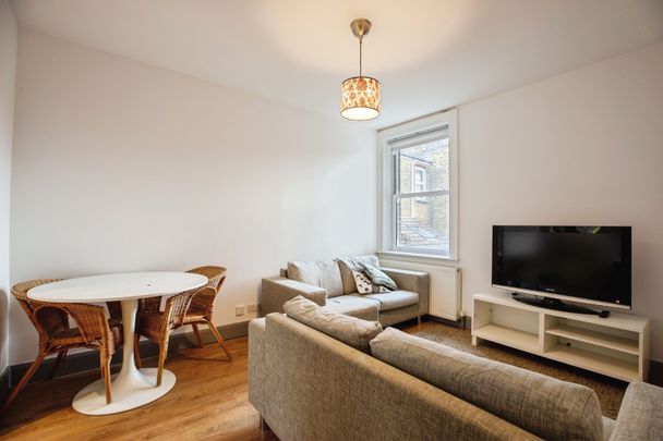 3 Bed Flat, Tyrwhitt Road, SE4 - Photo 1