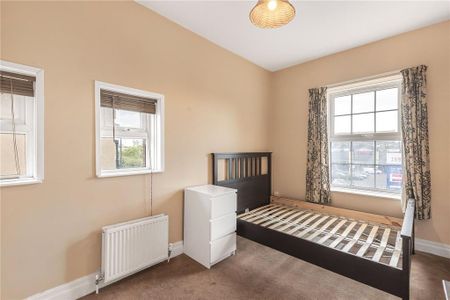 3 bedroom apartment to rent - Photo 4