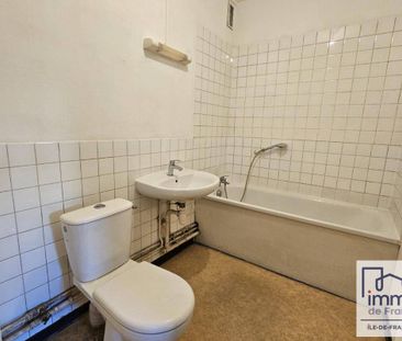 Location appartement chambre 1 pièce 16 m² à Rocquencourt (78150) P... - Photo 3
