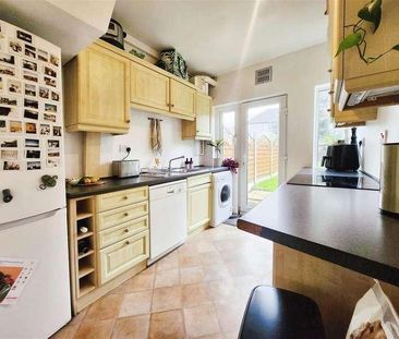 Bushey Road, Raynes, SW20 - Photo 5