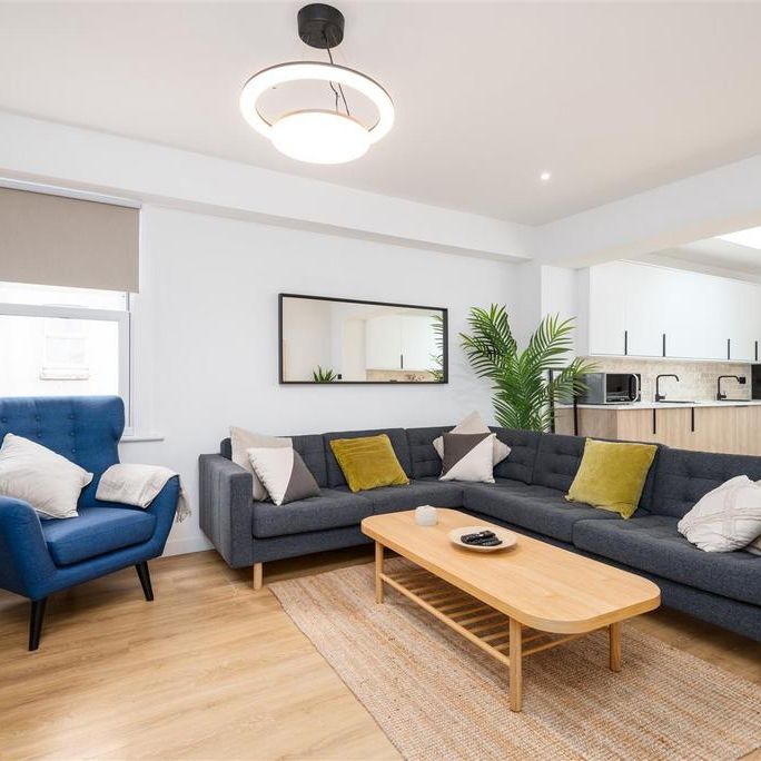 House share to rent - Photo 1