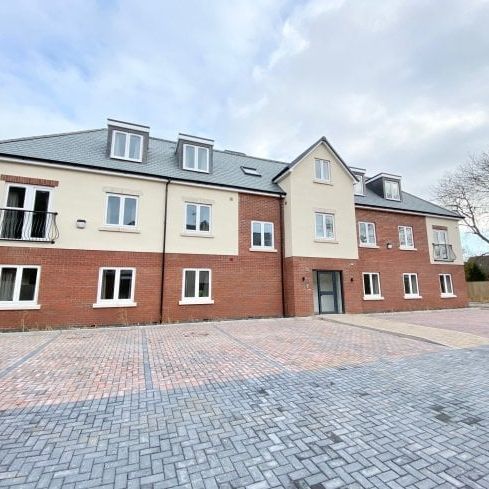 Danelaw Court, Hinckley, LE10 - Photo 1