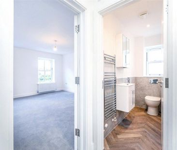 4 bedroom semi-detached house to rent - Photo 3