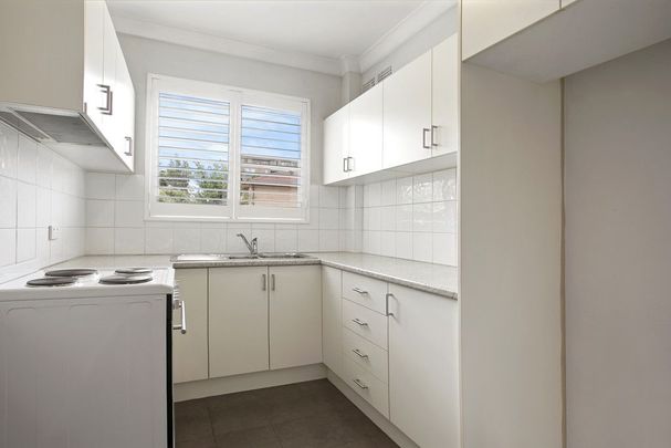 Fresh, Bright & Convenient Living - Photo 1