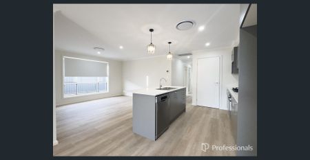 Newly Built - 4 Bedroom Duplex - Photo 5