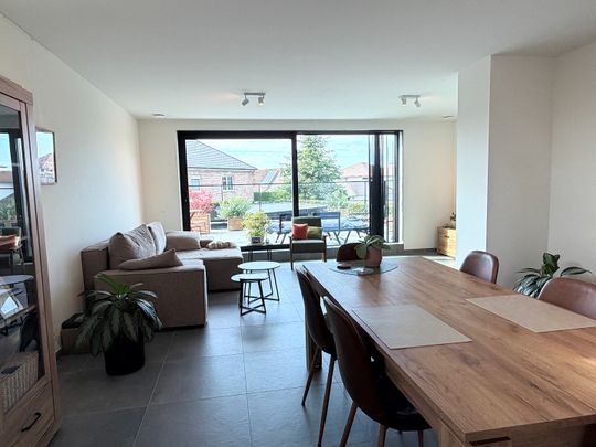 Appartement te huur in Wevelgem met 2 slaapkamers - Photo 1