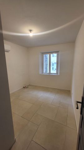 Appartement 3 chambres rénové Carcès, - Photo 3