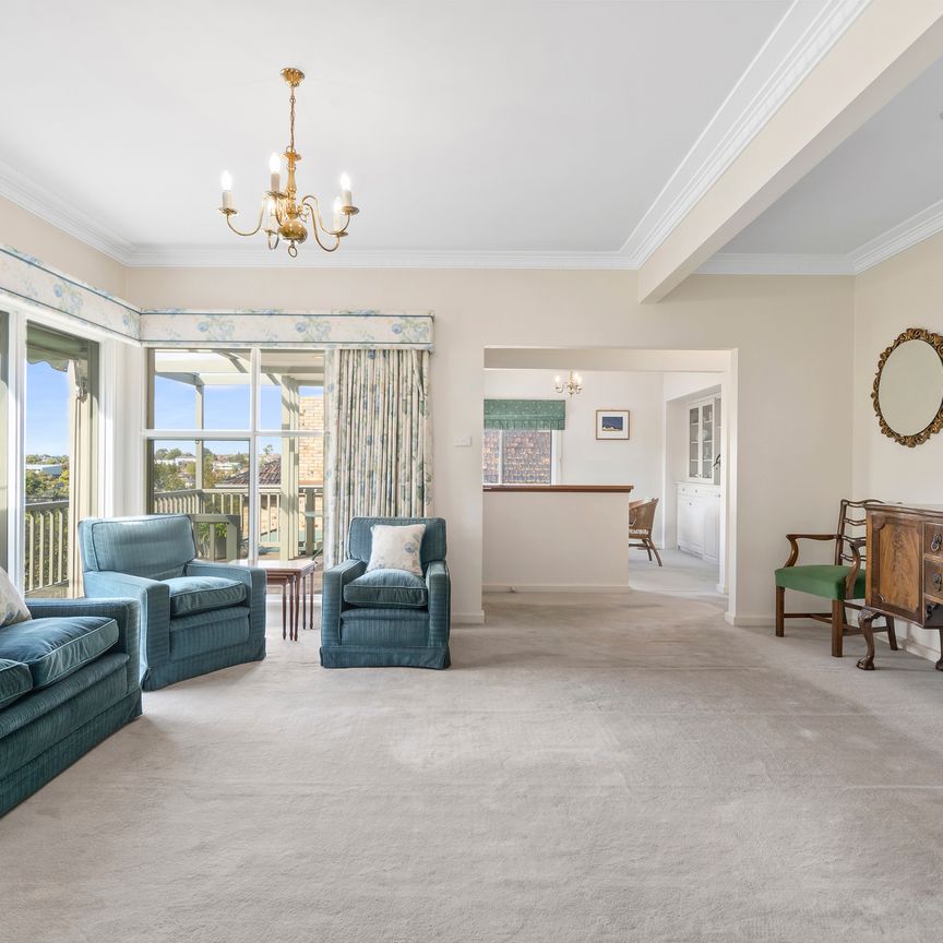 2 Corby Street, Balwyn North VIC 3104 - House For Rent | Domain - Photo 1