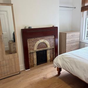 Room in a Shared House, Howson Road, SE4 - Photo 2