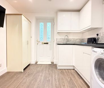 CressyRoad, Alfreton - Photo 2