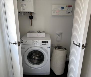 2 bedroom end of terrace house to rent - Photo 3