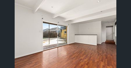 Home on Houston - Photo 4