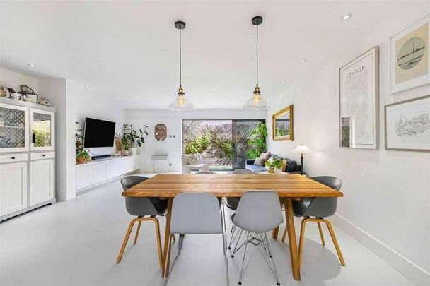 Parkhill Walk, Belsize, NW3 - Photo 1