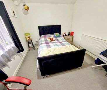 Middleton Park Avenue, Leeds - Photo 3