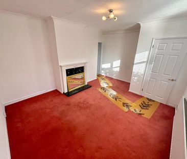 2 bedroom semi-detached house to rent - Photo 5