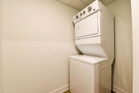 9675 Papineau - Photo 2