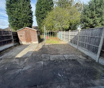 3 bedroom terraced house to rent - Photo 2