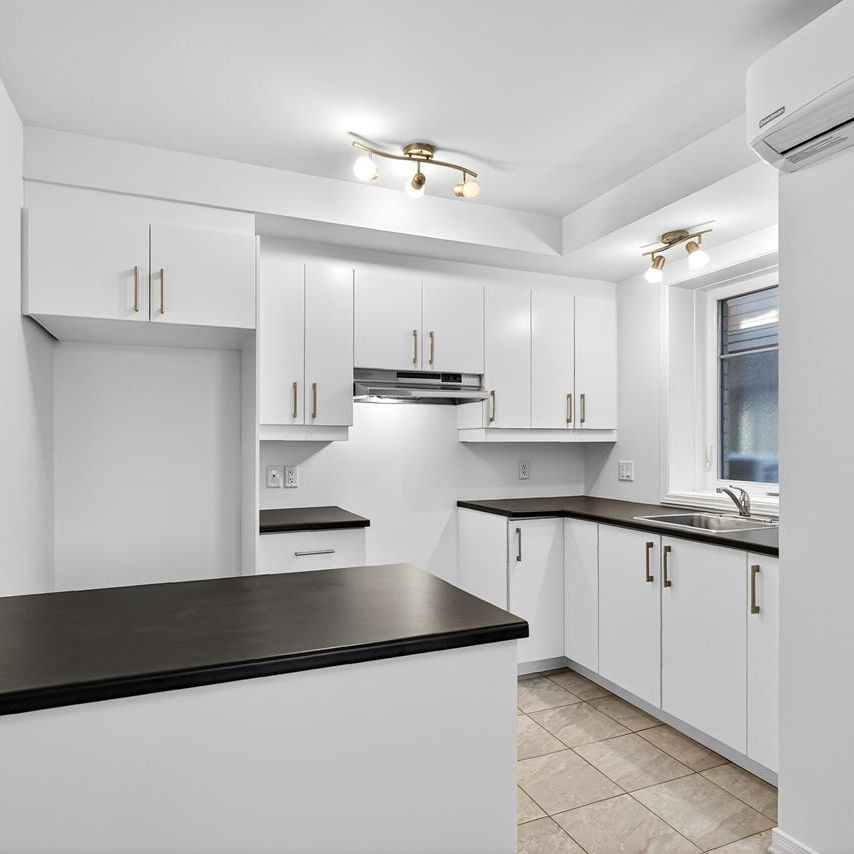 180 Rue De La Cité-Jardin (Gatineau) Super Appartement 3 1/2, Dans Un Quartier Résidentiel Très Tranquille. - Photo 1