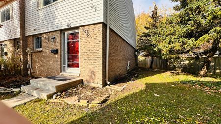 For Lease - 1600 Culver DR Drive Unit# 86, London East, Ontario - Photo 3