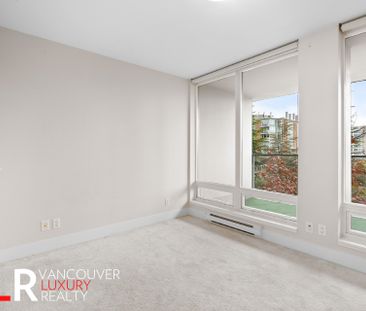 Condo in Vancouver West Side, BC - Photo 1