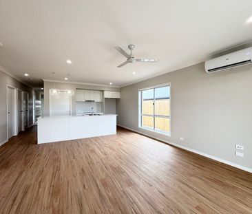 Brand New 4-Bedroom Home in ‘Elmwood Estate’, White Rock for Rent - Photo 1