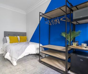 Calle de Santa Cruz de Marcenado, Madrid, Community of Madrid 28015 - Photo 3