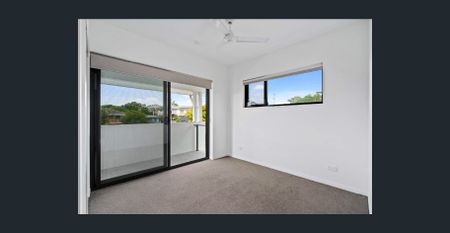 Modern & well equipped apartment - Photo 3