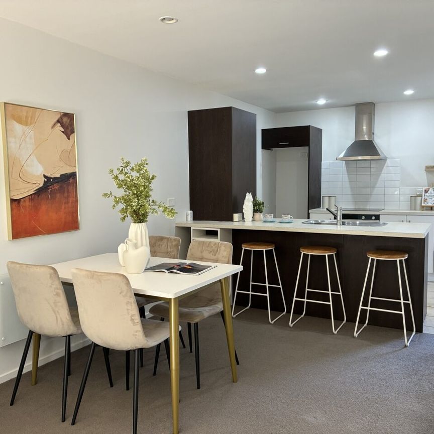 Charming Townhouse in Bayview - Photo 1