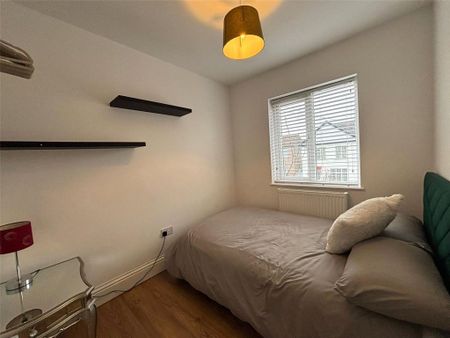 3 bedroom terraced house to rent - Photo 5