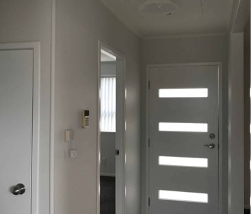 Family Home in Halfmoon Bay - Photo 3