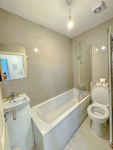 Maple Street, W1T, London - Photo 2