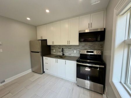 For Lease - 19 MOUNT ROYAL Avenue Unit# 2ND FLR, Toronto, Ontario - Photo 3