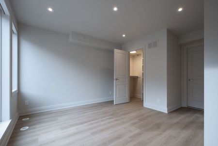 For Lease - 135 Long Branch Avenue Unit# 17, Toronto, Ontario - Photo 2