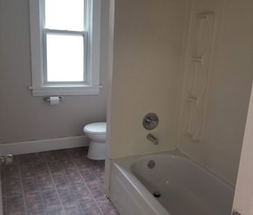 Manitoba, 519 Burnell Street, R3G 2B4, Winnipeg - Photo 5