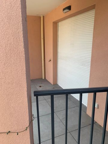 Location Appartement 2 pièces 41m² MARSEILLE 11ème - Photo 4