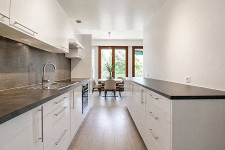 RARE: unique 4.5 room apartment in a private residence/spacieux 4.5 pièces dans une résidence privée - Foto 4