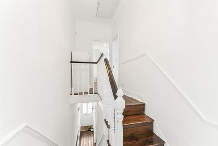3 bedroom end of terrace house to rent - Photo 3