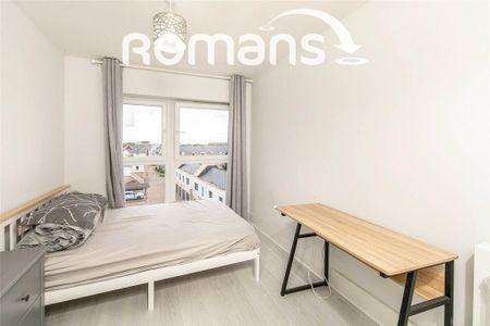 3 bedroom flat to rent - Photo 5