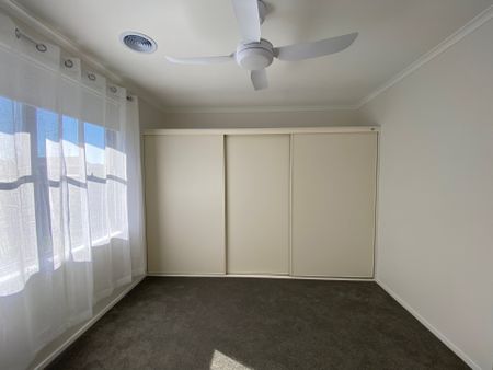 37 Richard Street, Newcomb - Photo 4