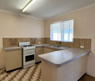 CLOSE TO EATON FAIR SHOPPING CENTRE - Photo 3