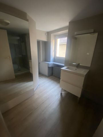 Location Appartement 3 pièces 76m² - Photo 5