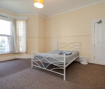 6 bedroom terraced house to rent - Photo 6