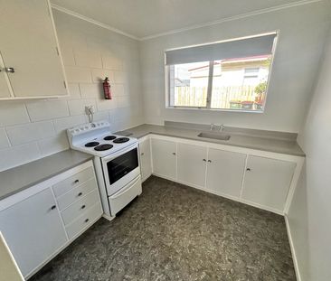 2/46 Awamutu Grove, Waiwhetu - Photo 4