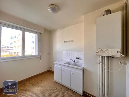 Location Appartement 3 pièces 66m² LAVAL 53000 - Photo 3
