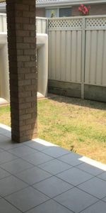 Modern Two Bedroom Villa - Photo 4