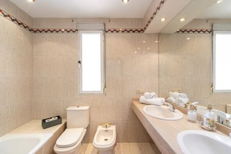 Calle María Zayas, Madrid, Community of Madrid 28039 - Photo 5