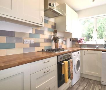 2 bedroom end of terrace house to rent - Photo 5