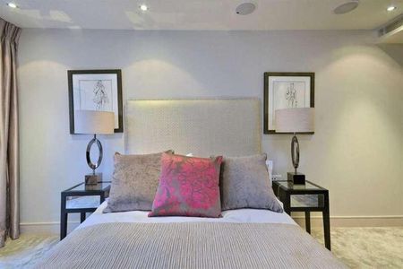 Doulton House Park Street Chelsea Creek, SW6 - Photo 3