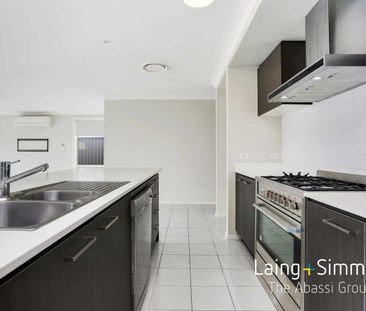 Ideal Family Haven! - Photo 1